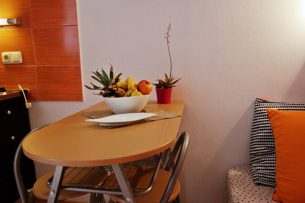 Apartments Nea โรวีน ภายนอก รูปภาพ