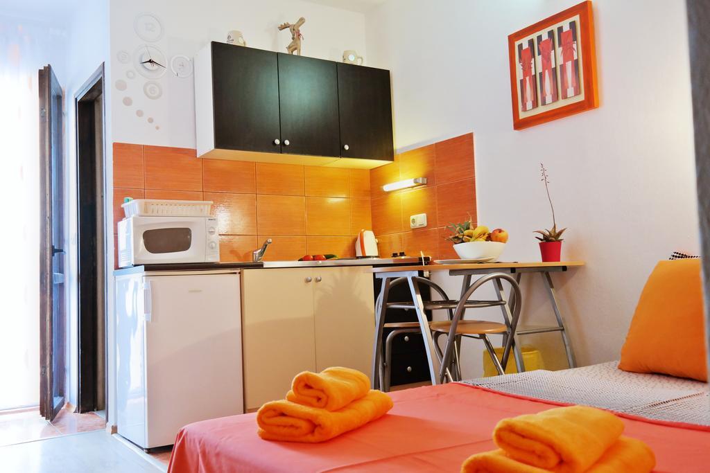 Apartments Nea โรวีน ภายนอก รูปภาพ