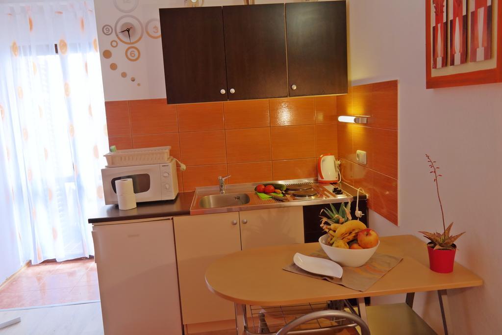 Apartments Nea โรวีน ภายนอก รูปภาพ